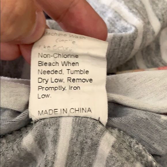 SHEIN‎ Size Large Floral Striped Short Sleeve Tee - Picture 9 of 9